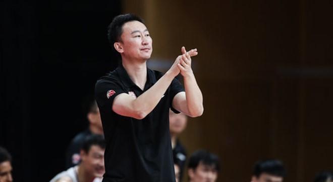 杨瀚森只打4分钟引热议，刘维伟揭开快船队战术谜团，开拓者小个策略成最大掣肘