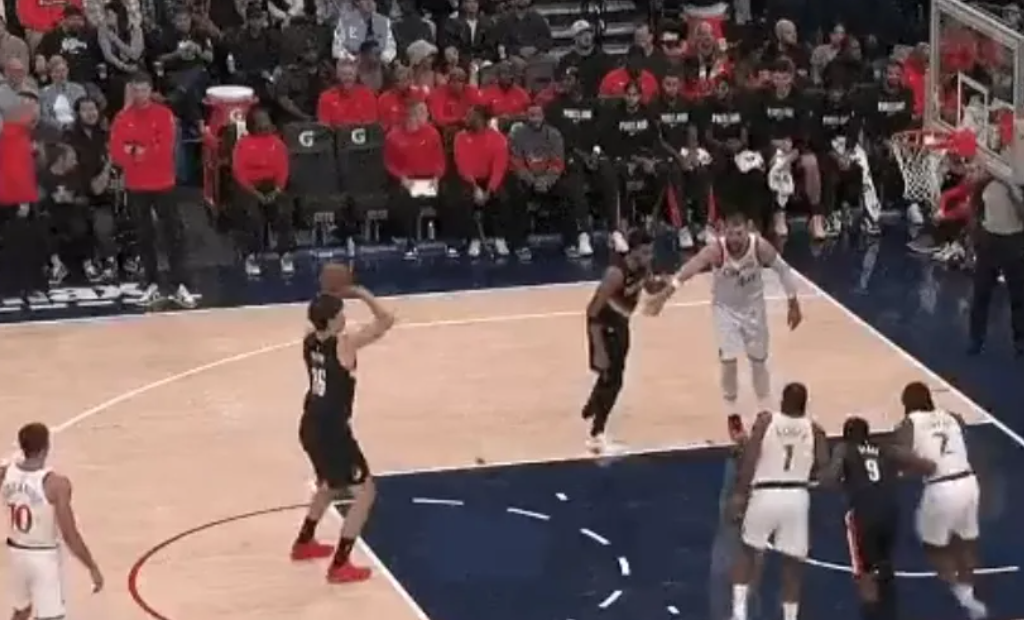 杨瀚森本场仅4分钟！波特兰开拓者客场107-114惜败洛杉矶快船