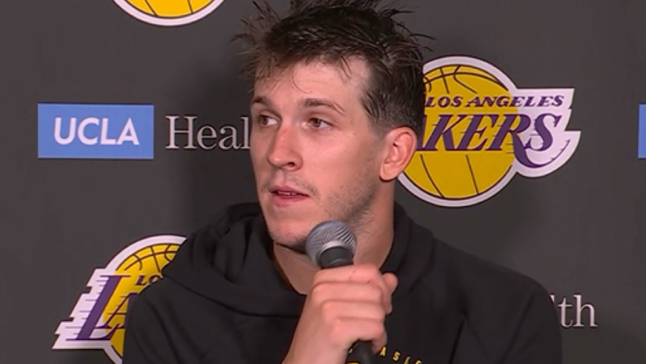 里夫斯爆砍51分！湖人三分雨击碎国王，东契奇也看呆了NBA之夜