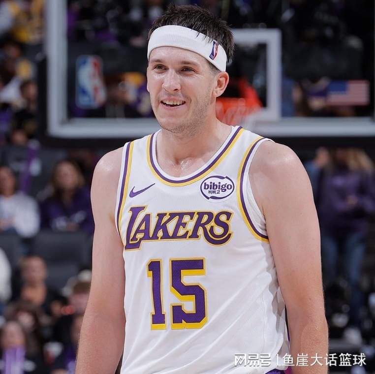 里夫斯狂砍51分！湖人127-120力克国王，詹姆斯高赞表现震撼NBA