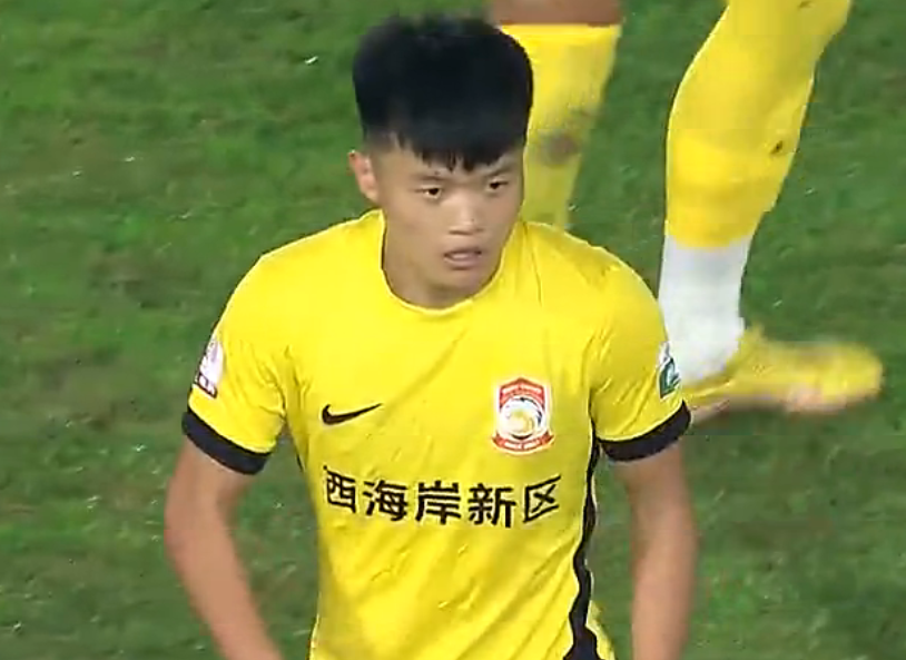 杨希中超20战16满贯领衔抢断榜，国足右后卫终于有盼头