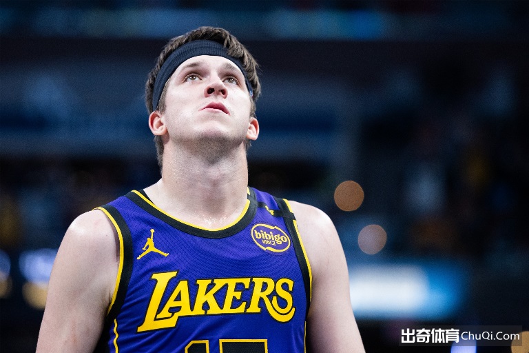 湖人里夫斯狂砍51分助球队127-120险胜国王，NBA激情再燃