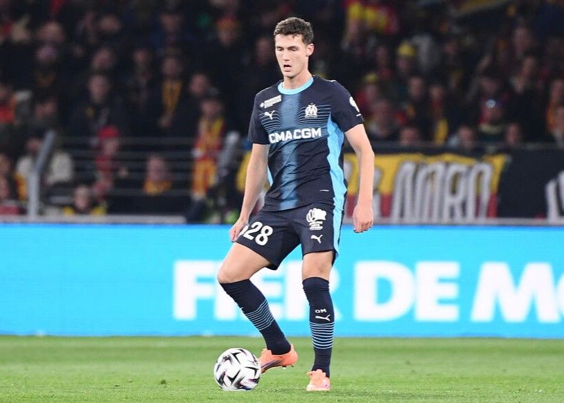 法甲马赛0-2惨败朗斯，帕瓦尔单场送点乌龙成笑柄