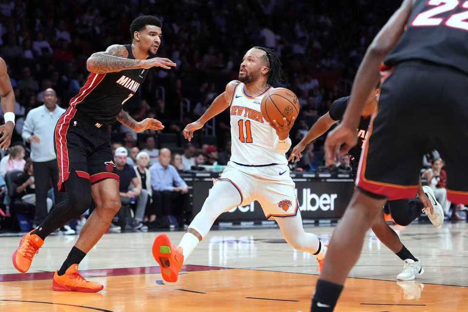 热火115-107逆转尼克斯，布伦森37分难救主，卡尔唐斯硬扛篮板无力回天