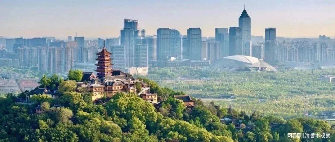 南通队苏超全胜领跑，江海明珠的狼性足球真不是吹的