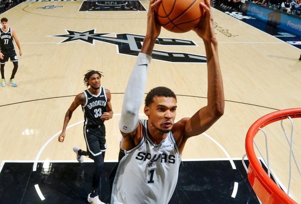 NBA开局3场完美统治！文班亚马成马刺MVP和DPOY双料希望引爆热议