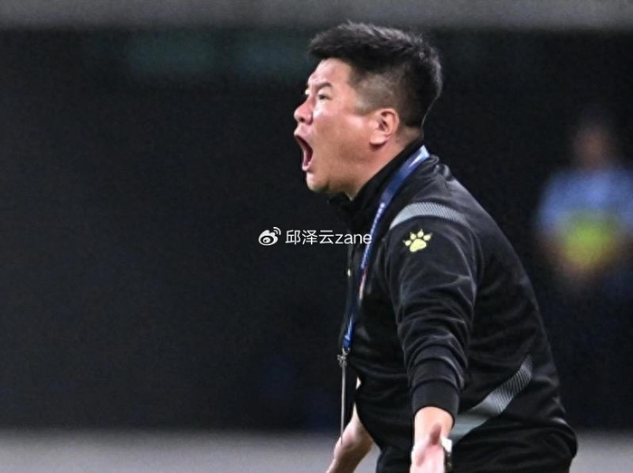 10位候选搅局！国足选帅像英超转会夜，本土教练能否顶住压力