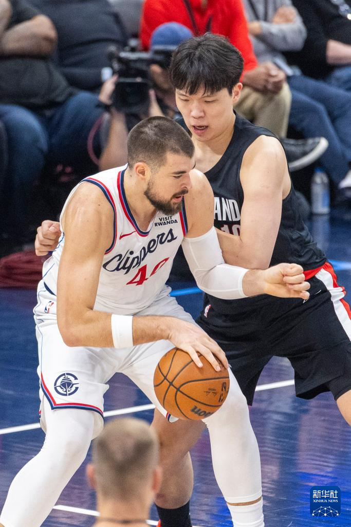 杨瀚森3场场均4.3分钟，NBA开拓者对阵快船队暴露轮换病症