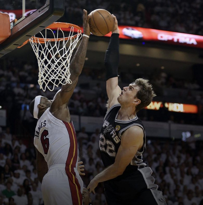 开拓者临时换帅：斯普利特接过权杖，能把NBA那套欧洲进攻DNA搬进来吗？