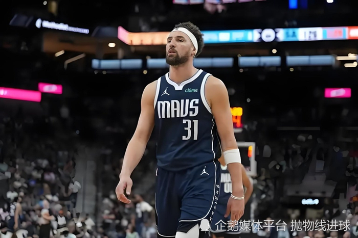 克雷·汤普森场均9.3分成笑话？独行侠的“伪首发”时代比勇士要残酷得多