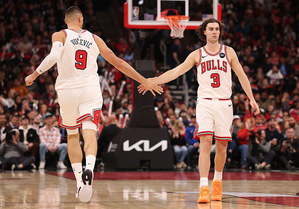 公牛队求3连胜，老鹰带波尔津吉斯和沃克来犯，NBA这场更像摸彩