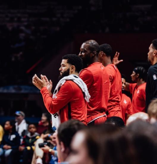 范弗里特术后现身健身房，火箭开季0胜2负，NBA争冠还早
