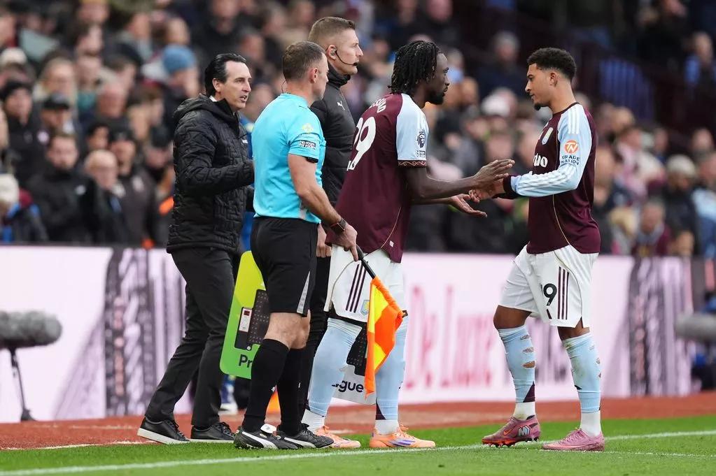 第9轮1-0！阿斯顿维拉像堡垒一样，埃梅里换桑乔成争论焦点