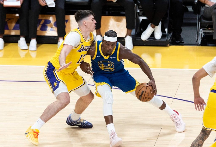 NBA首战：勇士1胜开门红，湖人防线像筛子