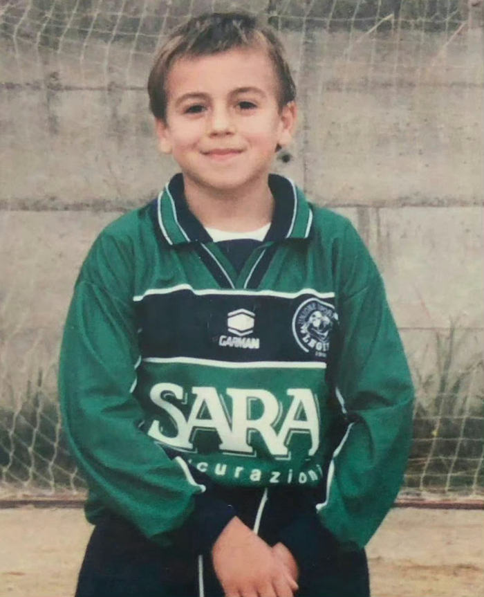 沙拉维33岁生日：老将比意甲新秀稳三分，英超小鲜肉别笑