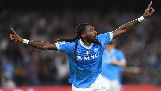 安古伊萨2027去留悬而未决：费内巴切与加拉塔萨雷两强抢人