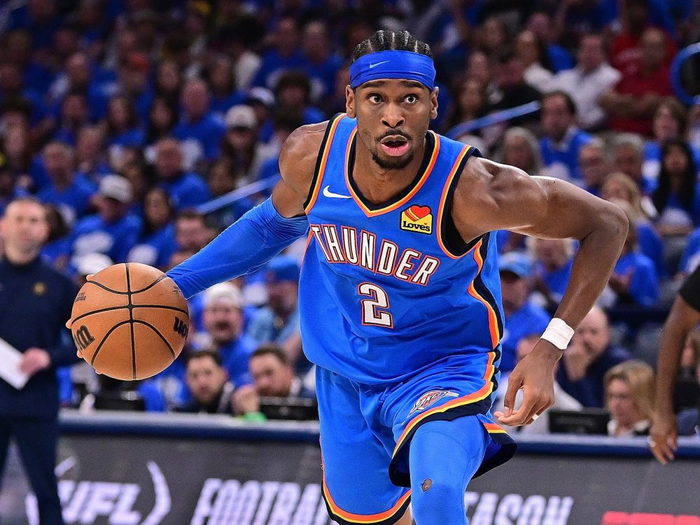 雷霆3连胜开局，勇士客场25次失误暴露老毛病，NBA首周榜又起争议