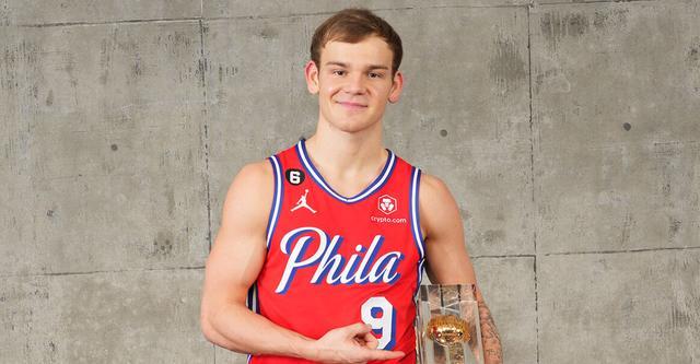 步行者队拿下麦克·朗，多年合同+裁怀斯曼，NBA替补席只剩14个坑