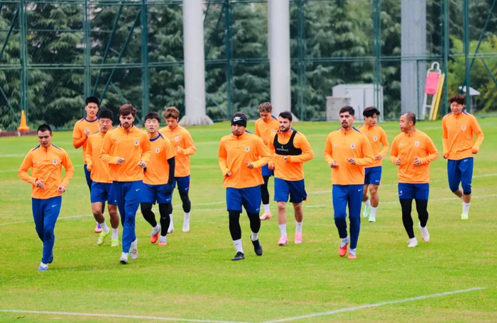 中超第28轮：山东泰山1战告别，韩鹏要给上海海港上强度，榜首悬念硬起来