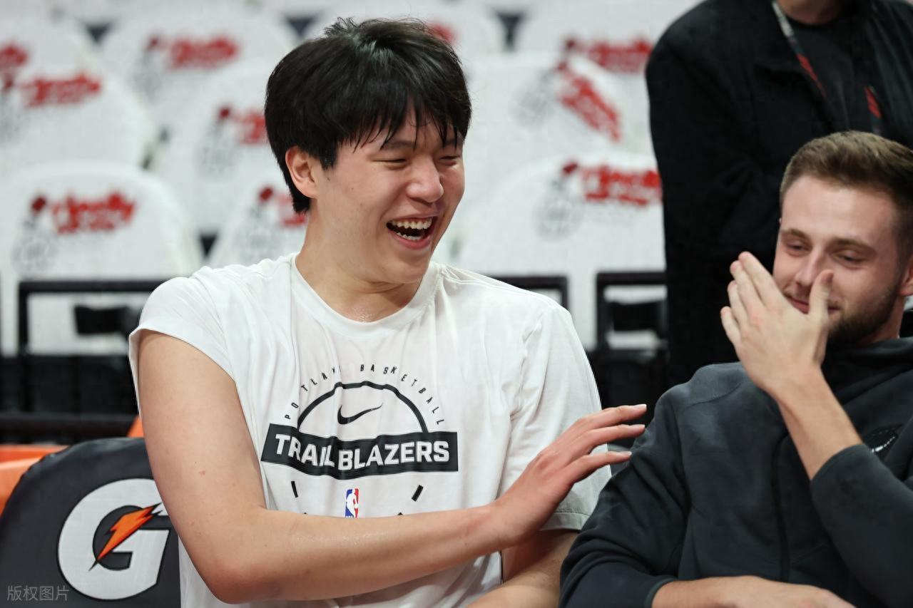 杨瀚森能否借背靠背偷了湖人一场？10月28日10:30有答案