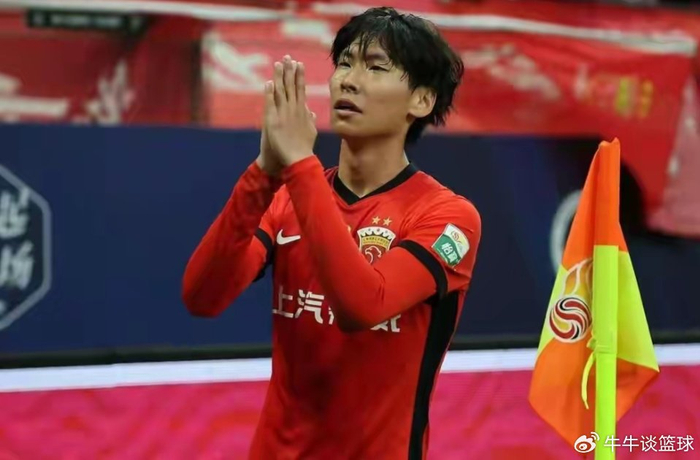 中超第28轮：山东泰山被海港先破门，38分钟扳平1-1，韩鹏边后卫实验翻车