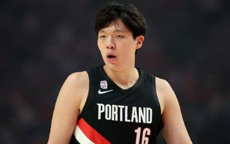 湖人7人缺阵、背靠背到来：杨瀚森能在北京时间2025年10月28日10:30给开拓者拿到首份证明吗？