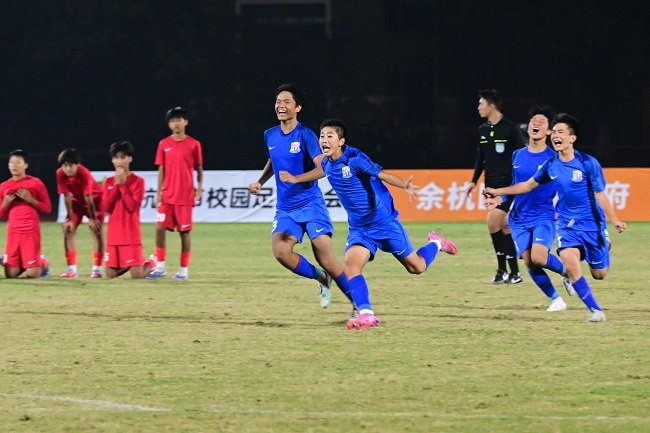 6比3点球战！上海申花U14夺冠，像英超节奏的速度