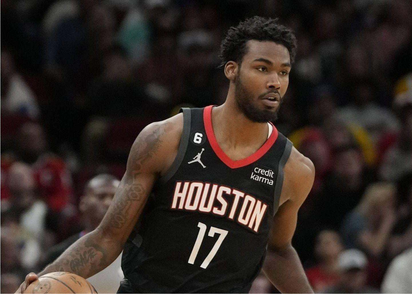 火箭半场71-60领先！伊森半场20分火力全开，NBA常规赛还能看谁