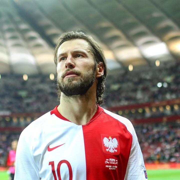 16年职业画上句点：克雷霍维亚克100场国脚与法甲、西甲辗转记