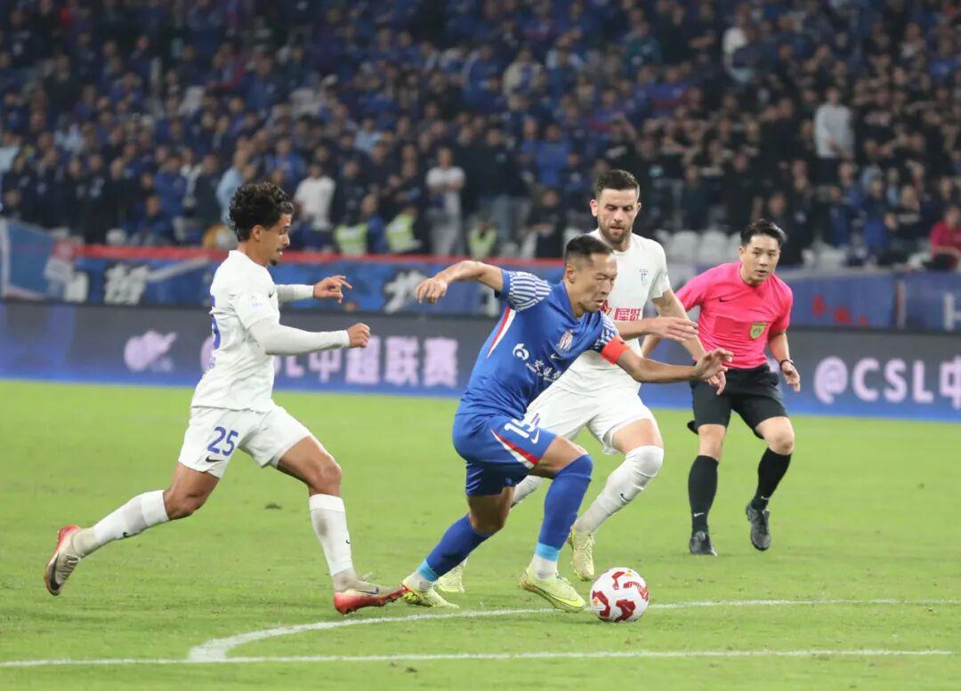 第28轮中超：海港被逆转、蓉城补时救主，申花点球挽尊，冠军到最后一轮