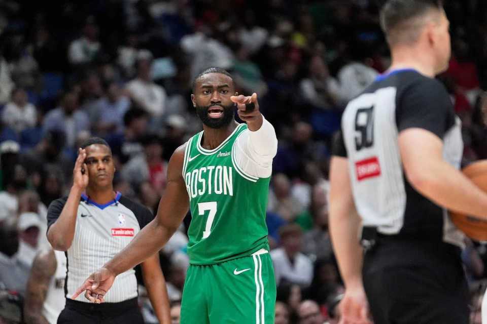 122-90！绿军在NBA背靠背完虐鹈鹕，6人上双送对手3连败