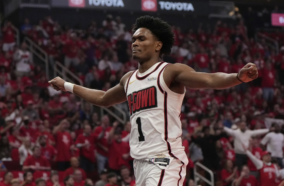 火箭137-109痛宰篮网队，伊森22分带火全队7人上双（NBA）