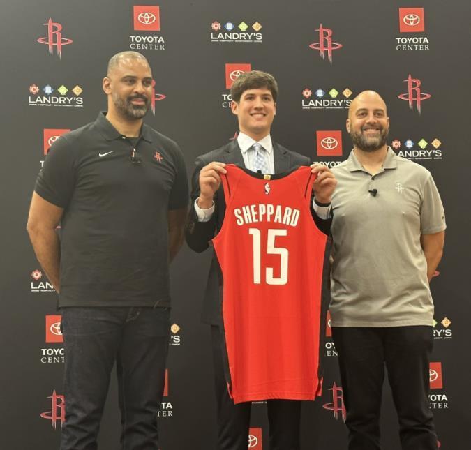 火箭27分16助两后卫当家,NBA能靠这俩把范弗里特替下?