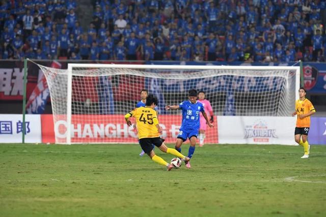 川超揭幕96.4%上座，门票秒光：区域热情能撬动英超式关注吗？