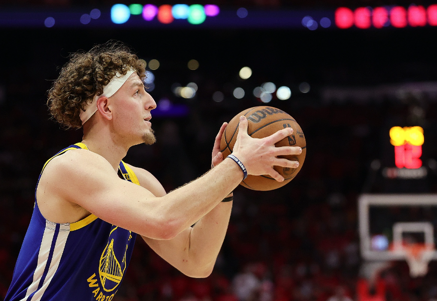 勇士131分赢球，三少68分合力，库里划水，NBA这阵容到底稳几分？