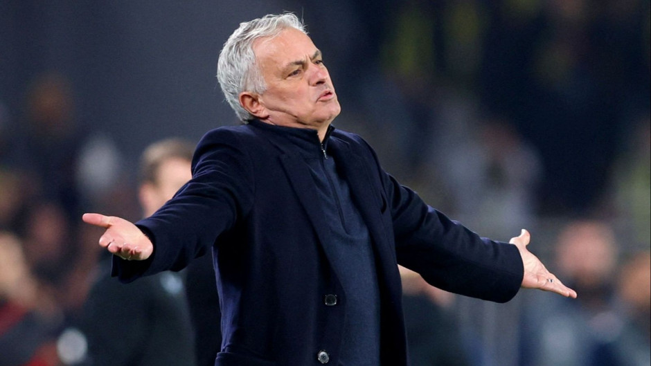 穆里尼奥在100年庆典说那场更衣室戏：意甲恩怨和老将尊重