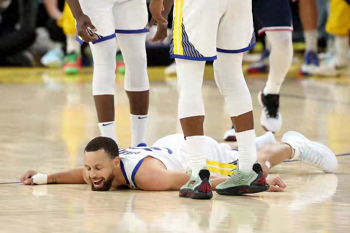 131-118！勇士4人20+，37岁斯蒂芬·库里只得16分，NBA谁在偷懒？