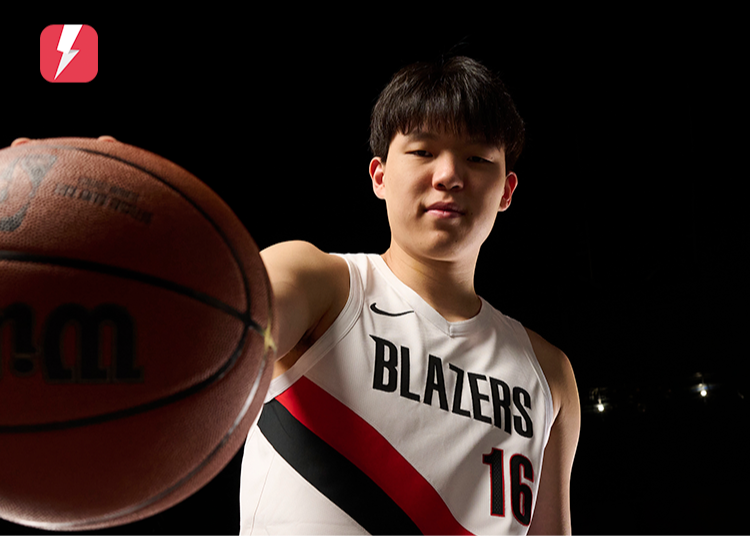 开拓者122-108击溃湖人，杨瀚森1分累积7分超孙悦登第六，NBA连热搜都慌了