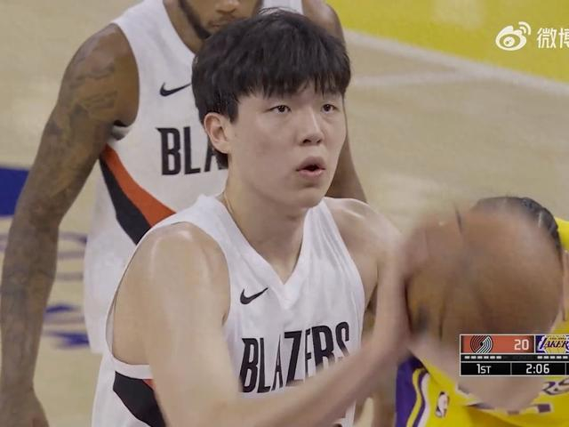 NBA开拓者客场122-108击败湖人，杨瀚森7分竟被拿来比孙悦？