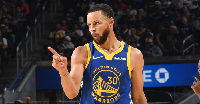 10月28日：勇士主场少年军爆发，三人20+点燃NBA争论