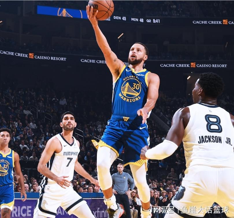 131-118！勇士主场碾压孟菲斯，NBA年轻人齐发威