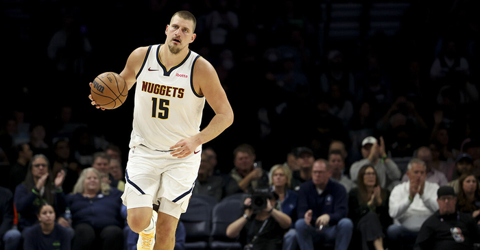 约基奇三连三双＋25分19板10助，掘金127-114碾压森林狼，NBA效率王在线