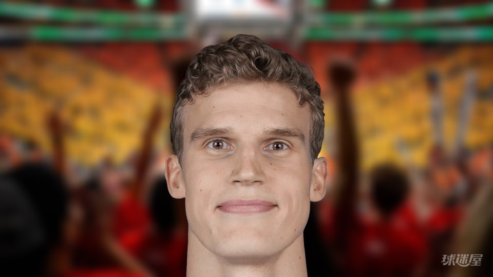 51分+6记三分！马尔卡宁北京时间2025年10月28日炸翻，NBA三分榜谁追得上