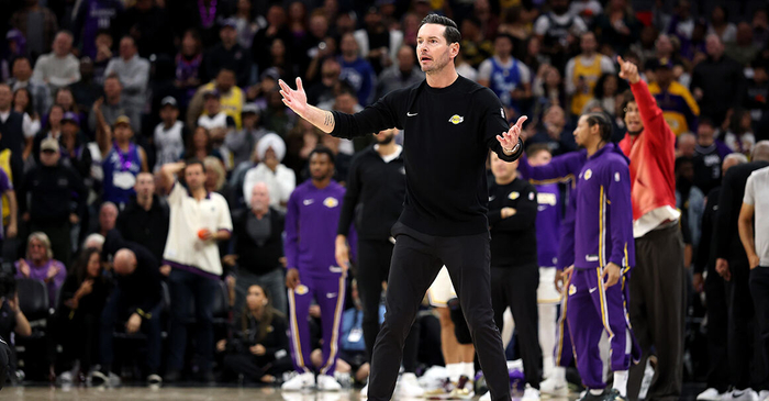 122-108！湖人再被击穿，雷迪克怒指持球短缺，NBA的尴尬放大