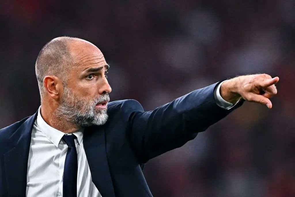 尤文8场不胜解雇图多尔，意甲荒诞剧：科莫利拿钱堆人比英超更随意