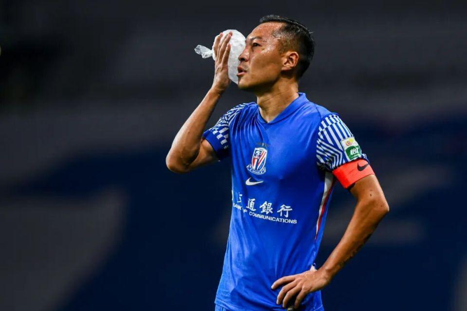 中超第28轮1次点球引发风暴：申花被判牵强，VAR像是在打盹？