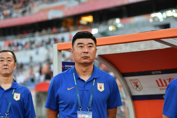 中超最后两轮热闹：泰山冲刺+U20出征，韩鹏带队走人，谁抢金靴？