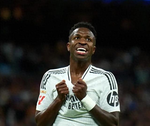 国家德比2-1：维尼怒飙现场，哈维·阿隆索和皇马更衣室开始冒烟（西甲内战）