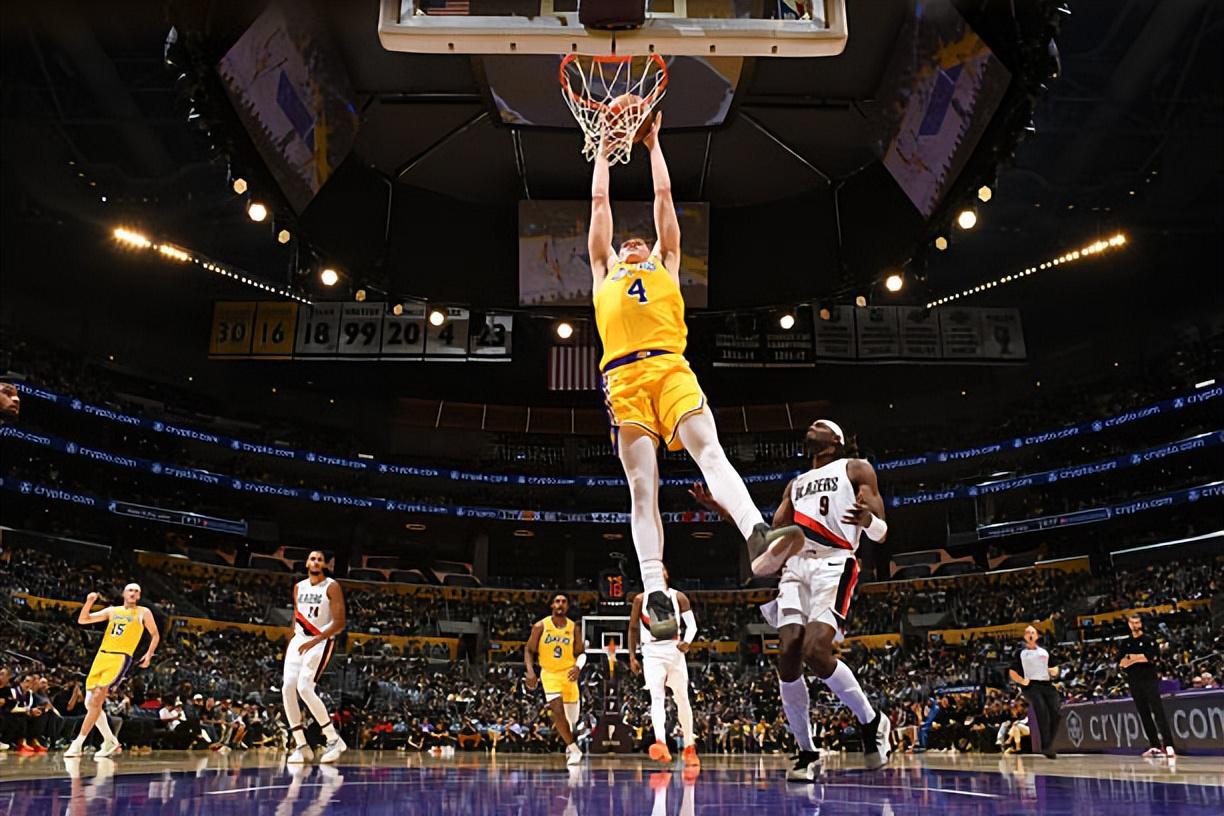 122-108开拓者痛击湖人，NBA常规赛两队都变成了2胜2负的尴尬