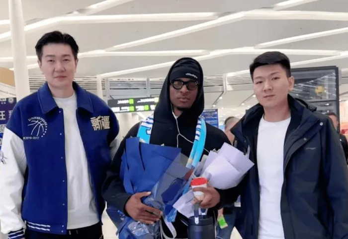 新疆队搞定25岁外援纳托尔，CBA新赛季务实补强能顶几天？